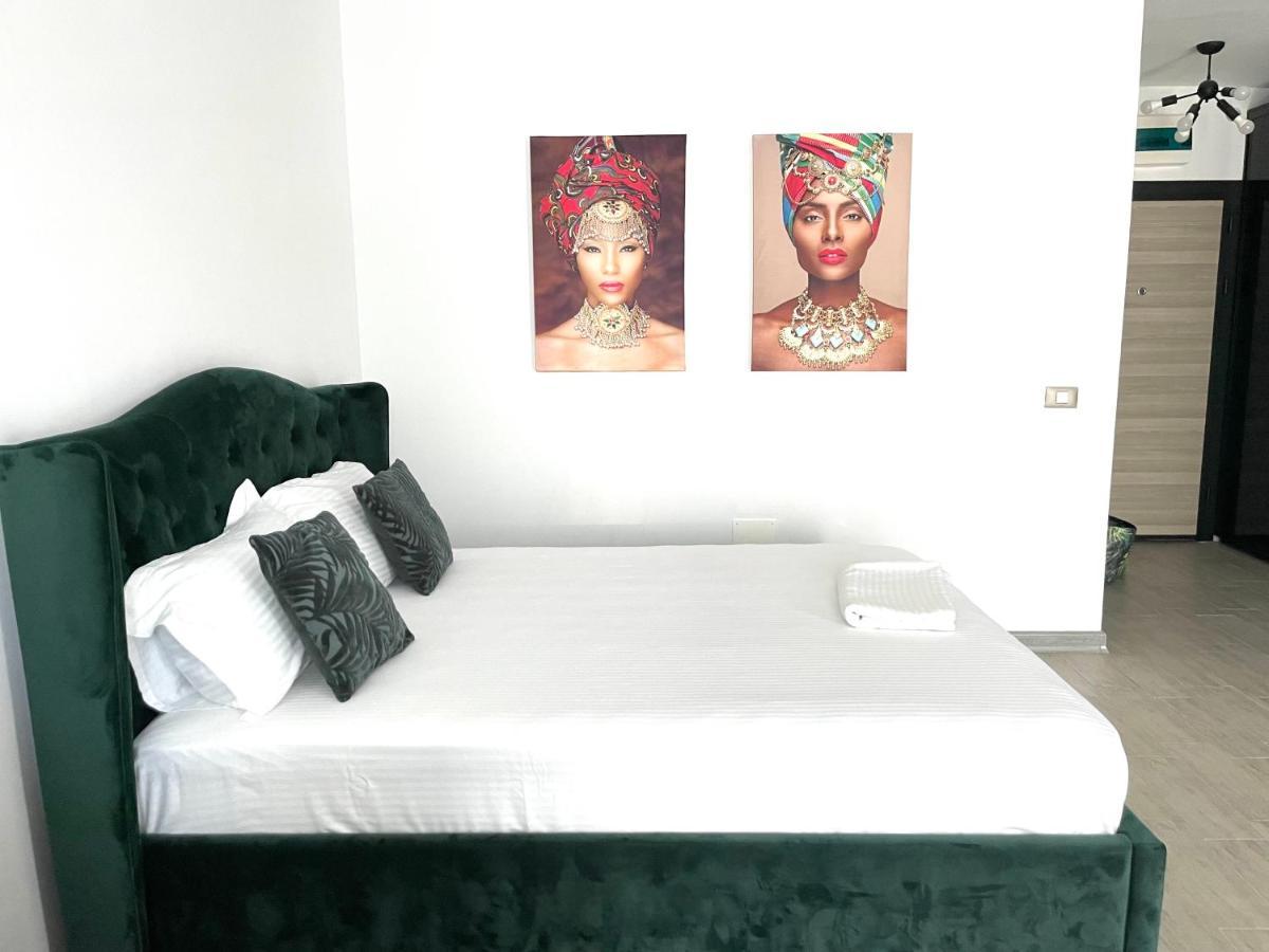 Nicolas By Alezzii Beach Apartament Studio Năvodari Eksteriør billede
